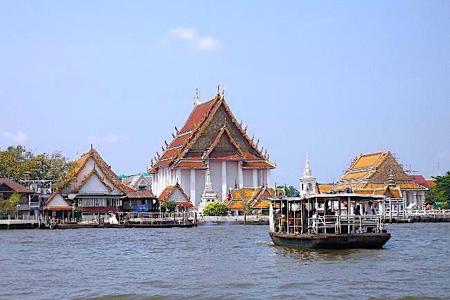 Ferry crossing the Chao Phraya River in Bangkok
